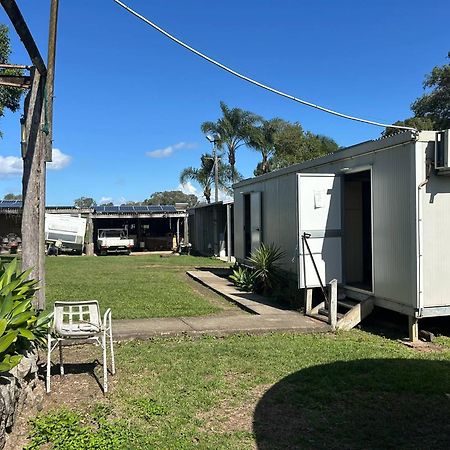Gundy Pub & Caravan Park Gundiah Экстерьер фото